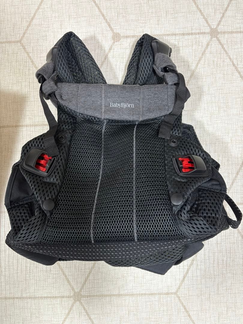 BABYBJÖRN 抱っこ紐　Harmony ブラック　ベビービョルン　ハーモニ