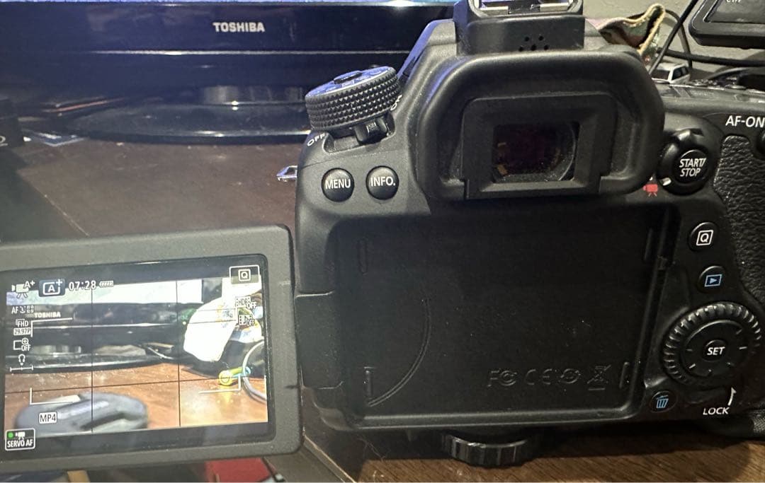 Canon EOS 80D デジタル一眼レフカメラ