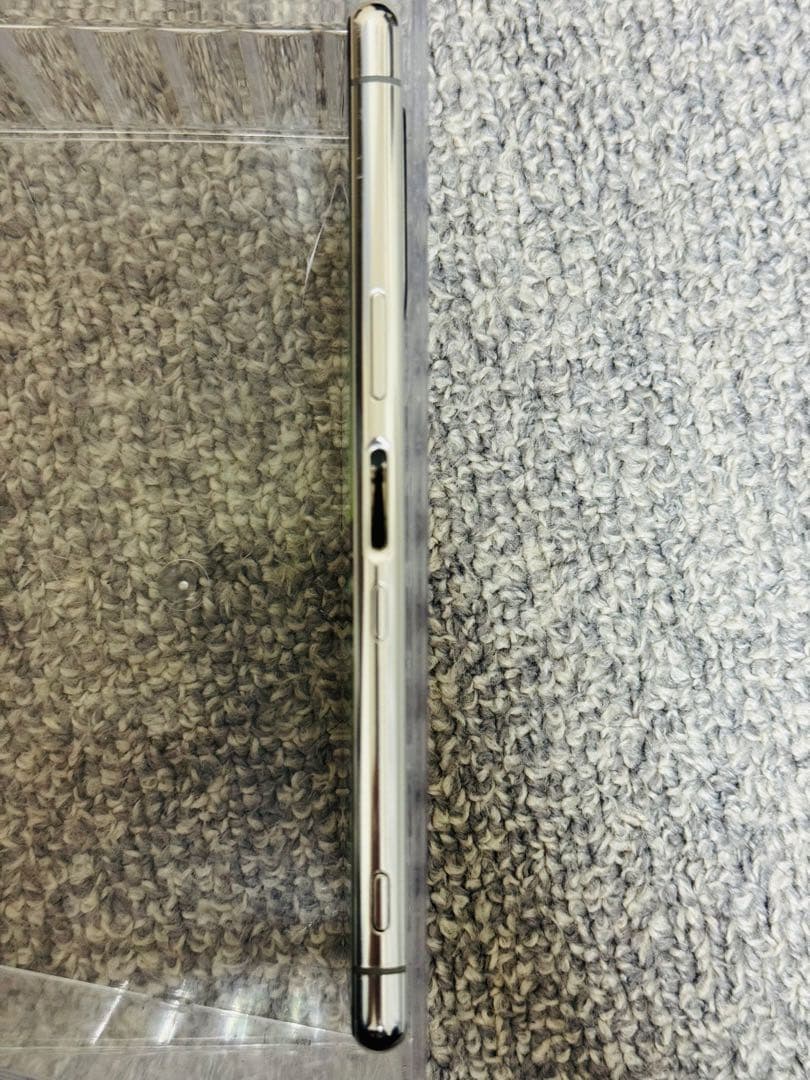 ソニー Sony Xperia 5 901SO プラチナシルバー 64GB