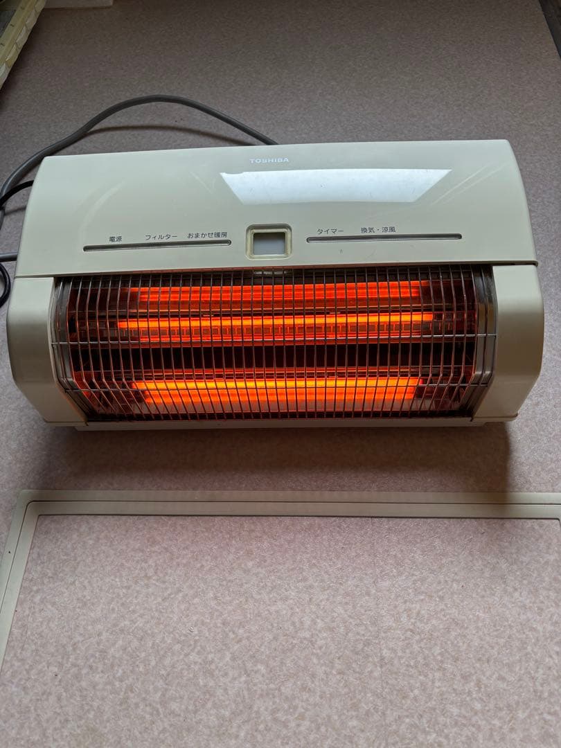 『速暖！』東芝　浴室暖房機　1200ｗ　壁掛け用