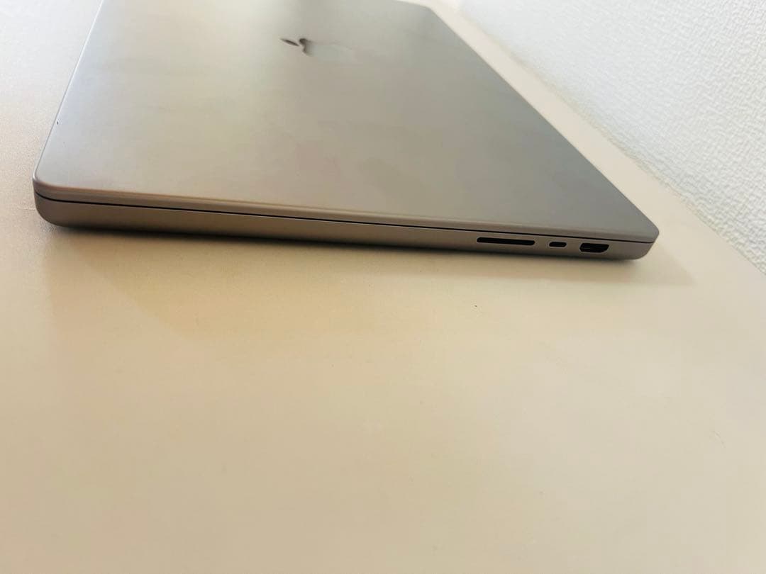 Macbook Pro M1 Max 16インチ2021 32GB/1TB