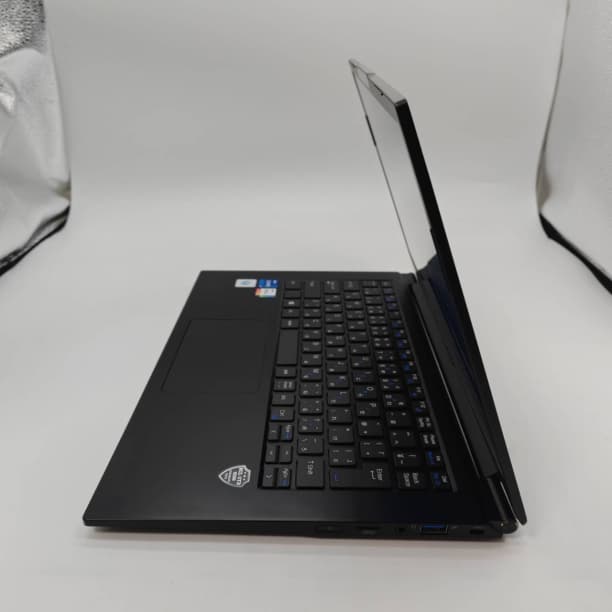 軽量 SSD1TB 第11世代i7 フルHD 16GB 14 イイヤマ オフィス
