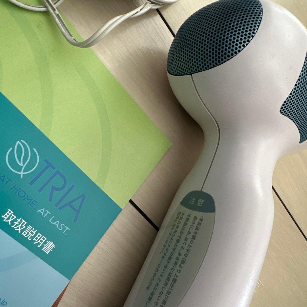 ジャンク　TRIA レーザー脱毛器 本体 + 付属品　充電コード　説明書