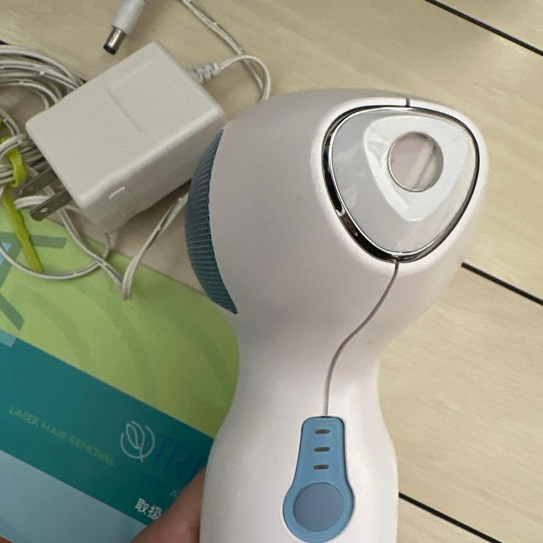ジャンク　TRIA レーザー脱毛器 本体 + 付属品　充電コード　説明書