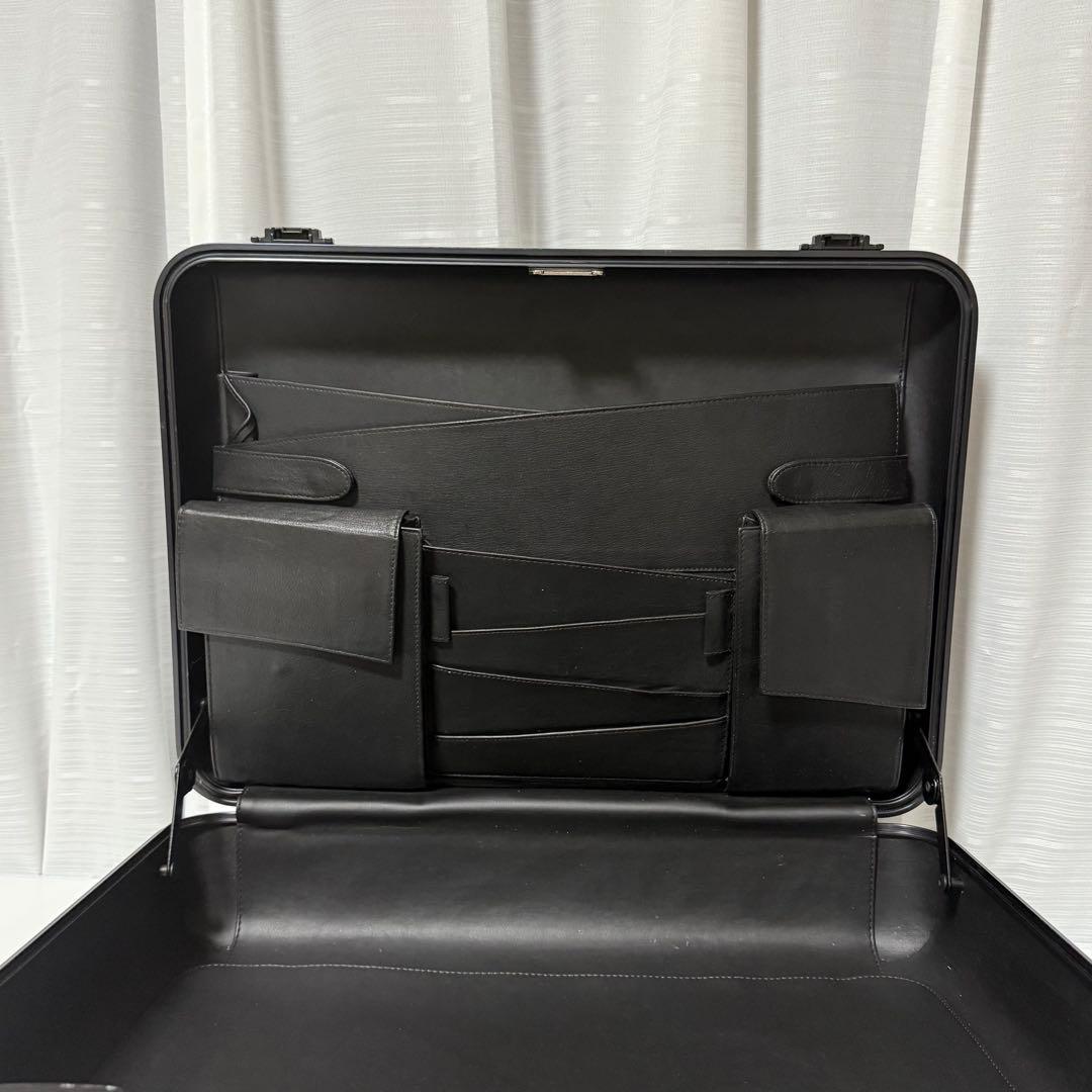 ⭐️極美品⭐️　ゼロハリバートン　アタッシュケース　アルミケース　ブラック