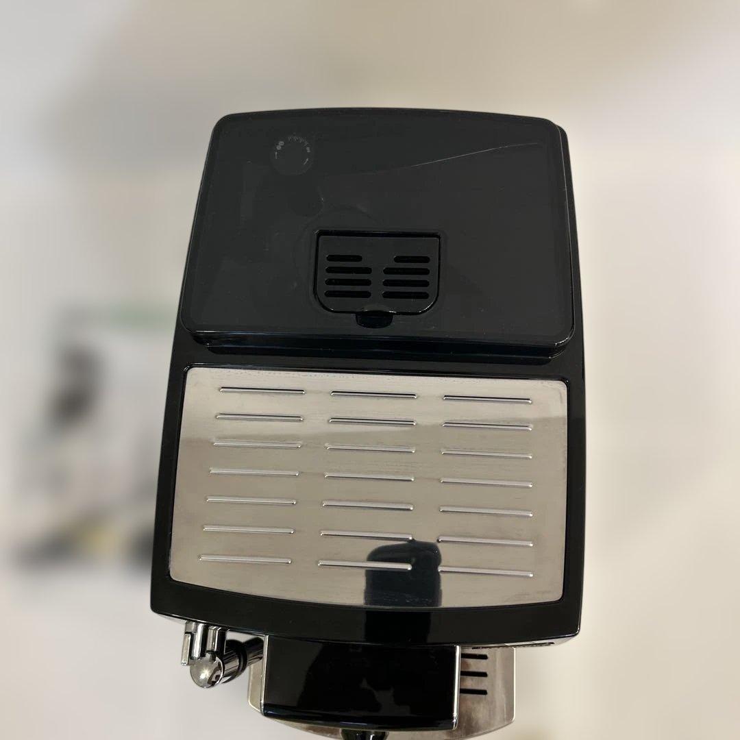 DeLonghi デロンギ マグニフィカS 　ECAM23120BN