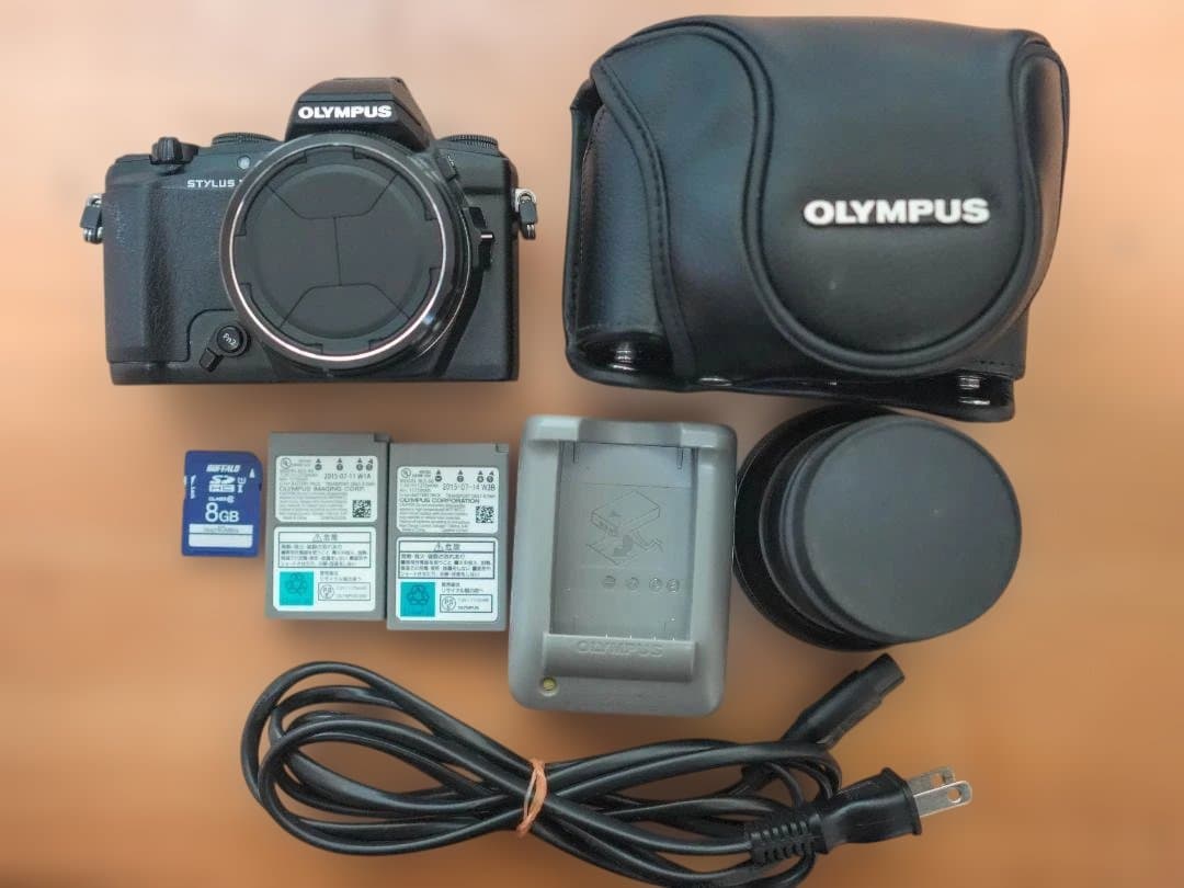 OLYMPUS STYLUS 1s 本体と付属品
