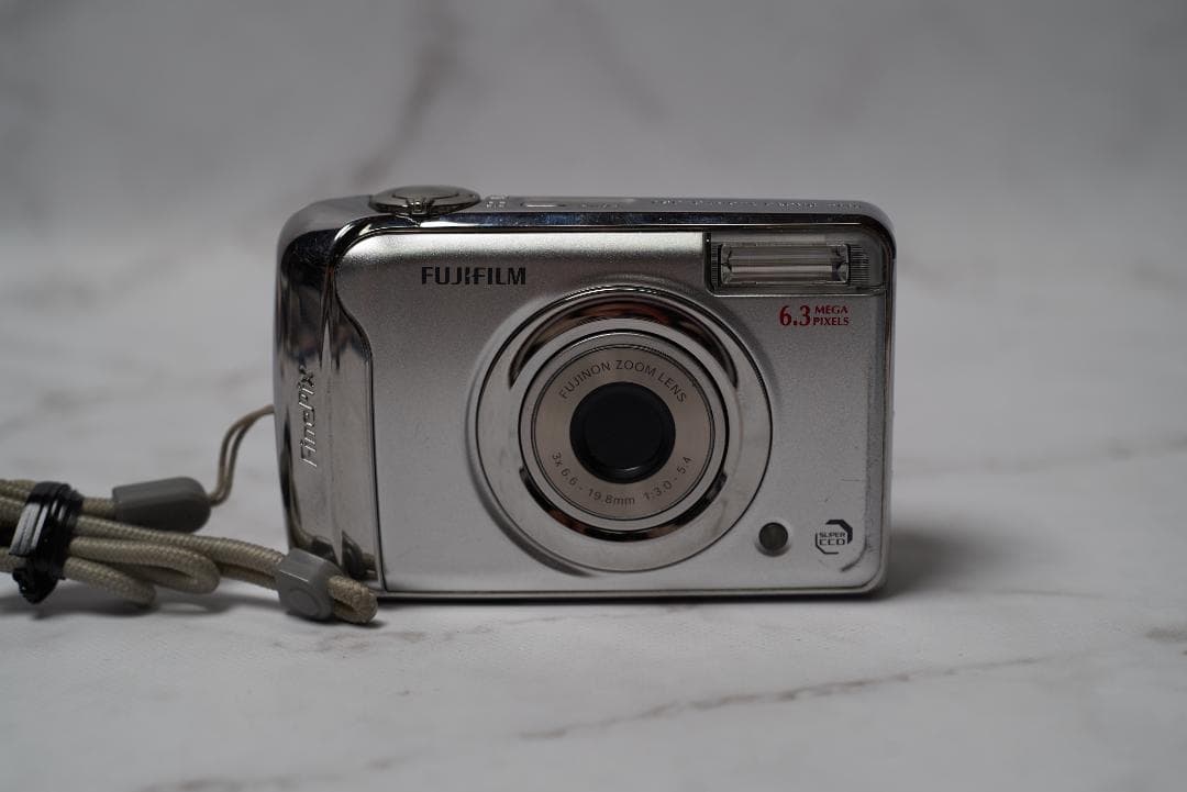 FUJIFILM　Finepix A610　ファインピックス　コンデジ