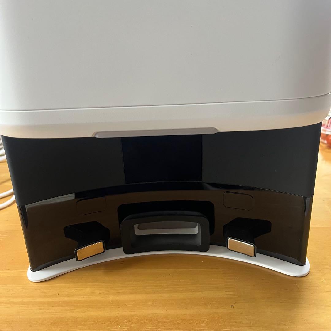 SwitchBot ロボット掃除機K10+