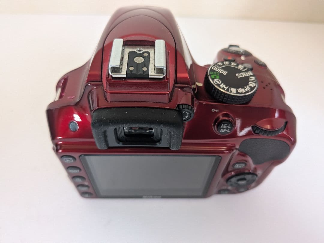 【極美品/希少レッド】Nikon D3300 Wズームキットショット数6559回