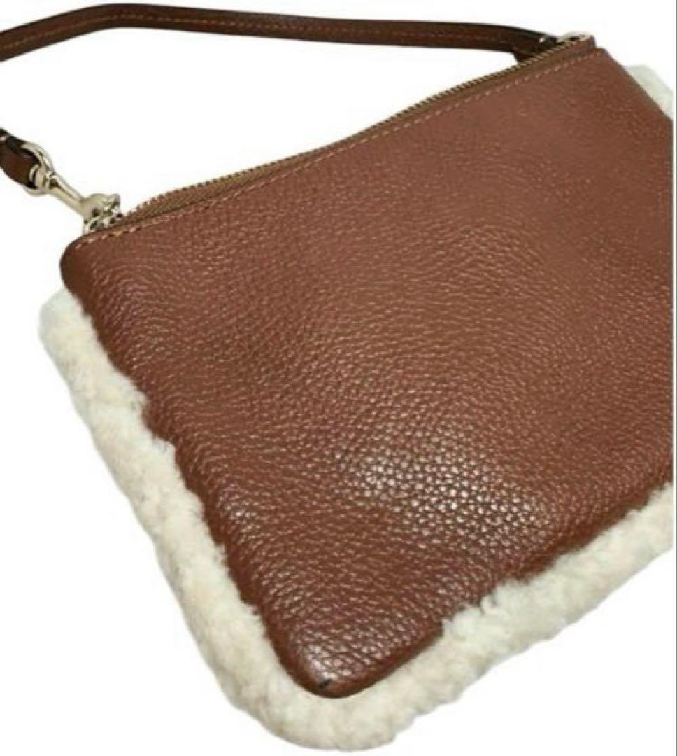 コーチ　シグニチャー【COACH】レザー　リストレット　ポーチ　ムートン　正規品