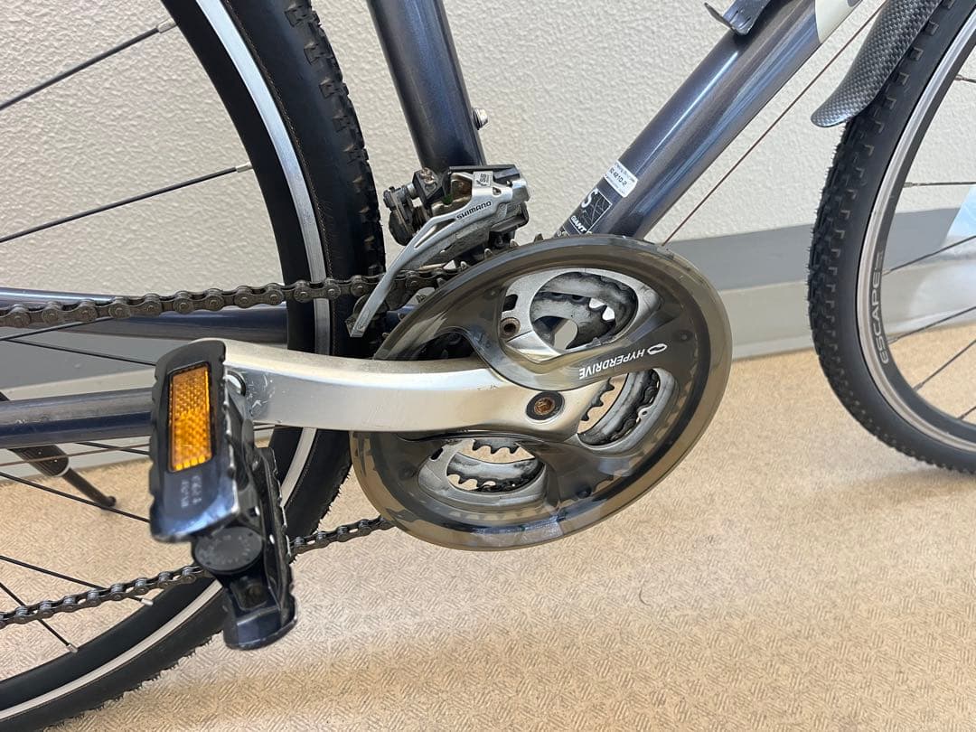 GIANT クロスバイク ESCAPE R3 カスタマイズ　S