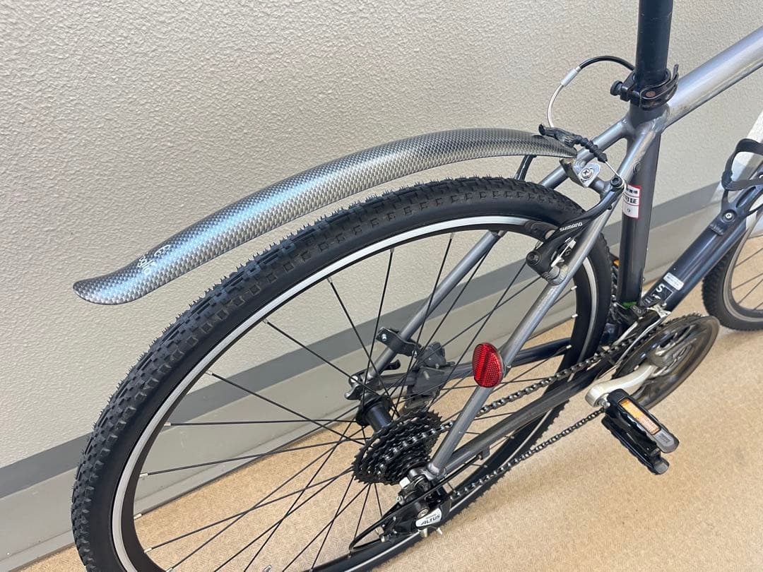 GIANT クロスバイク ESCAPE R3 カスタマイズ　S