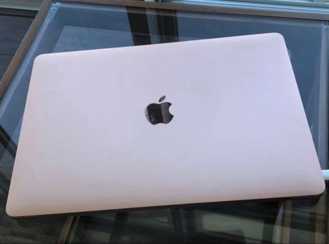 MacBook Air 13インチ　2019 ジャンク　本体