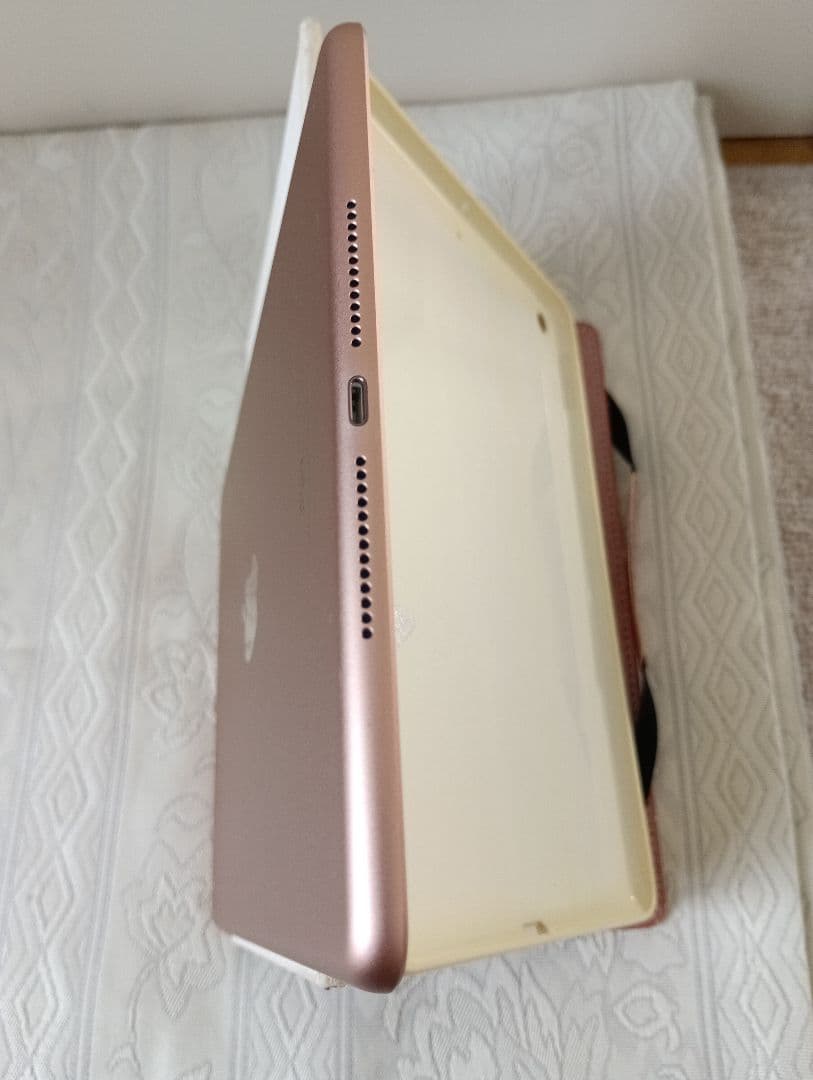 Apple iPad6 第6世代 32GB　 ローズゴールド