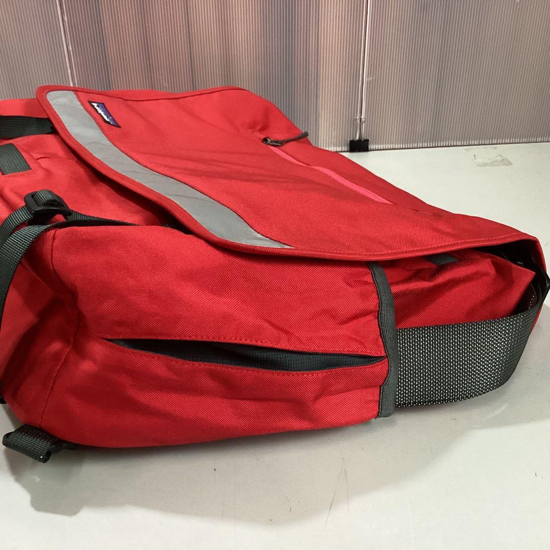 パタゴニア patagonia ハーフマス メッセンジャーバッグ 赤