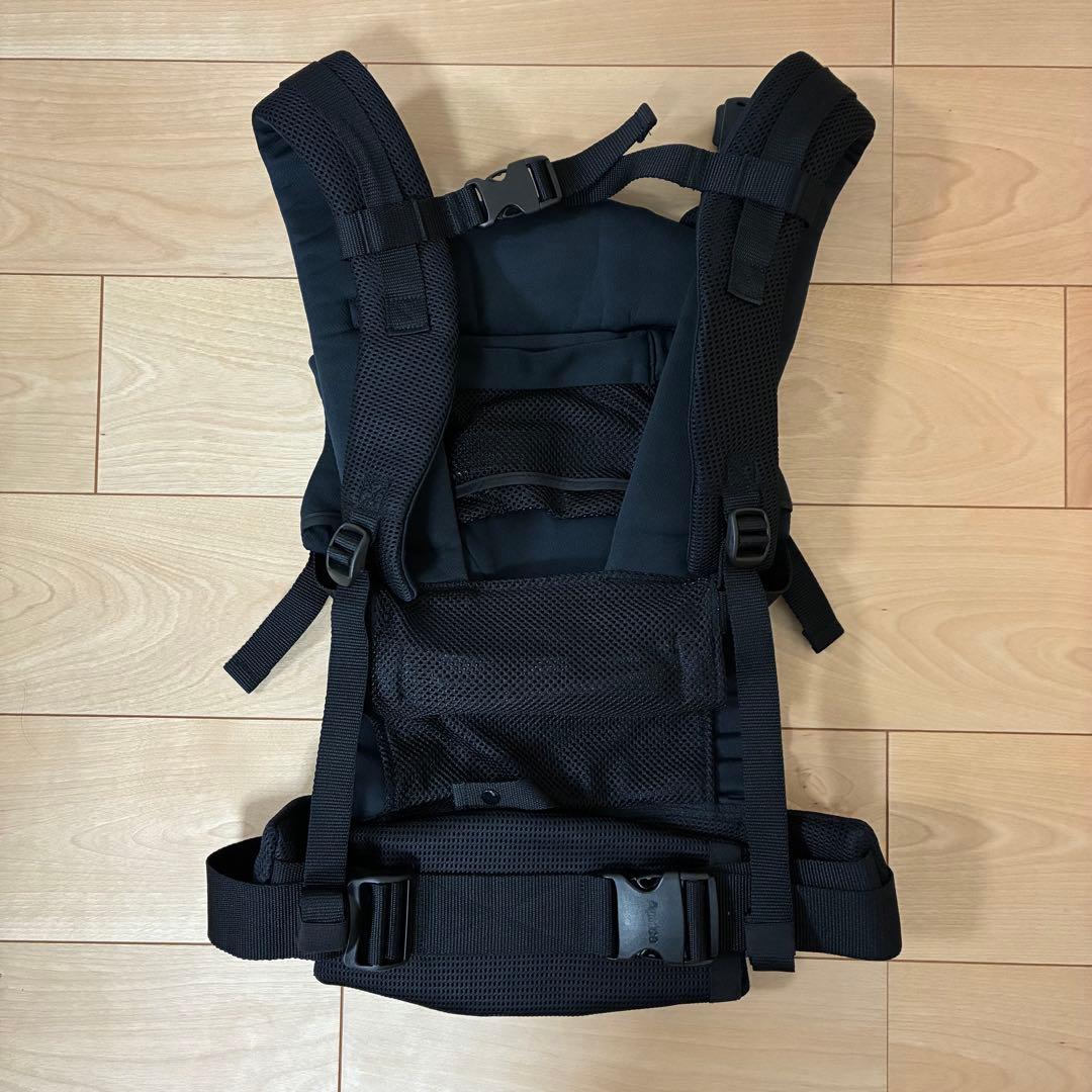 ラクリス　Aprica 抱っこ紐 ブラック