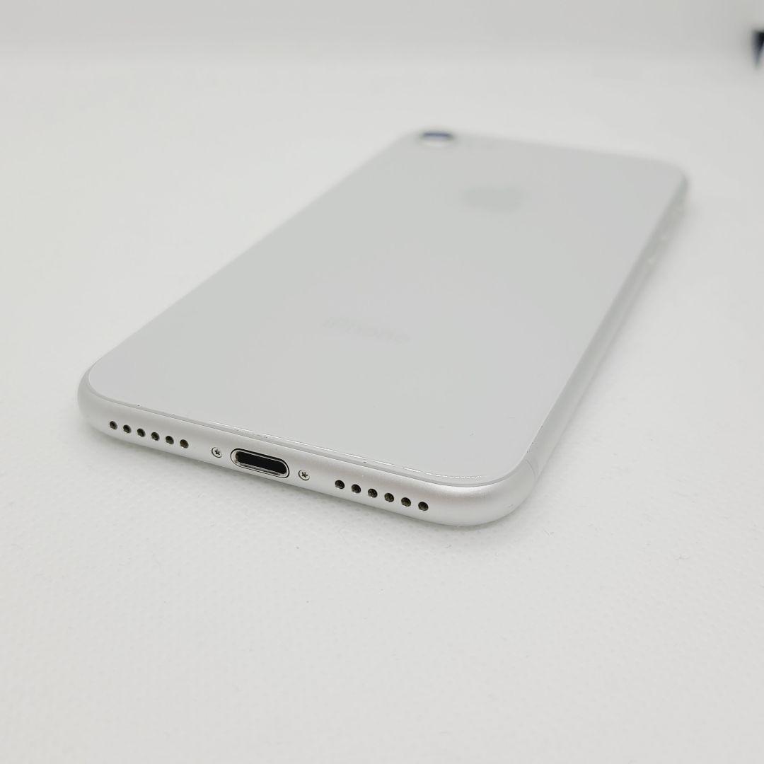 美品 Apple iPhone 8 シルバー 64GB SIMフリー