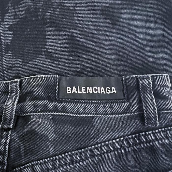 エ*ミ様 BALENCIAGA バレンシアガのデニムパンツ　ボタニカル柄