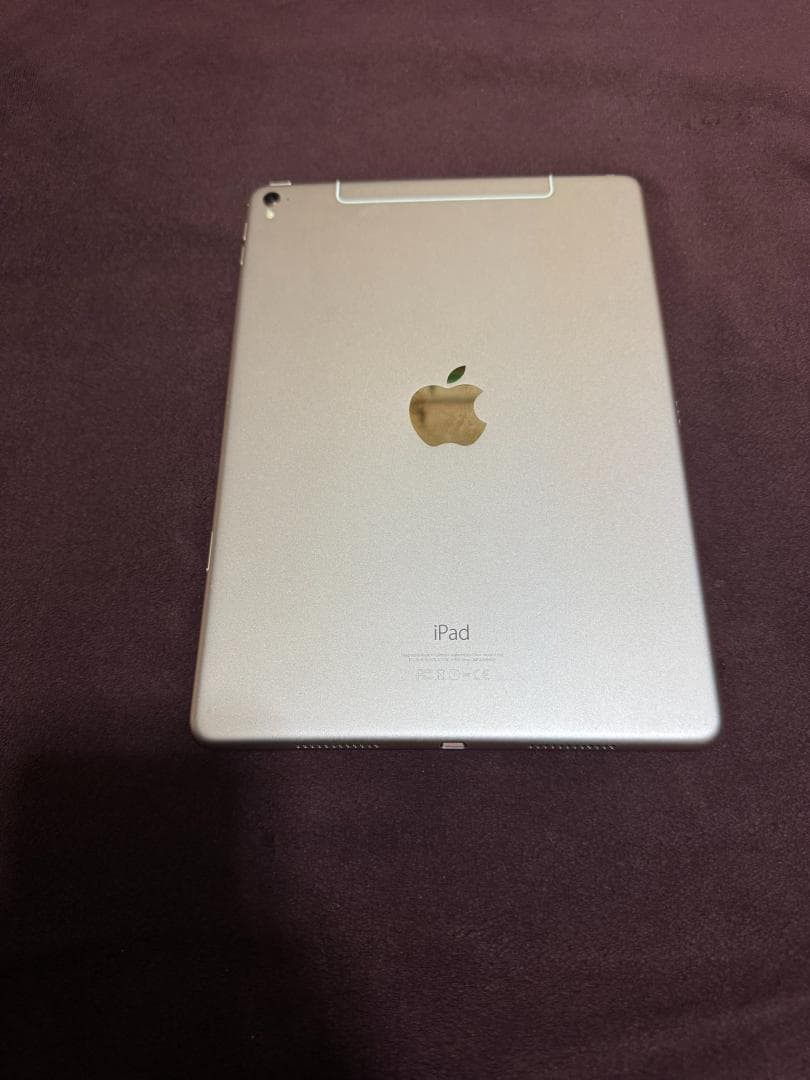 i Pad Pro 9.7インチ Model A1674