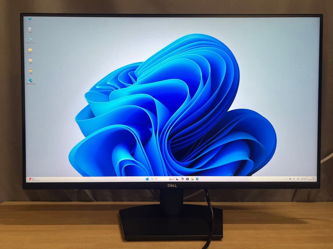 Dell SE3223Q 31.5インチモニター 4k解像度 UHD