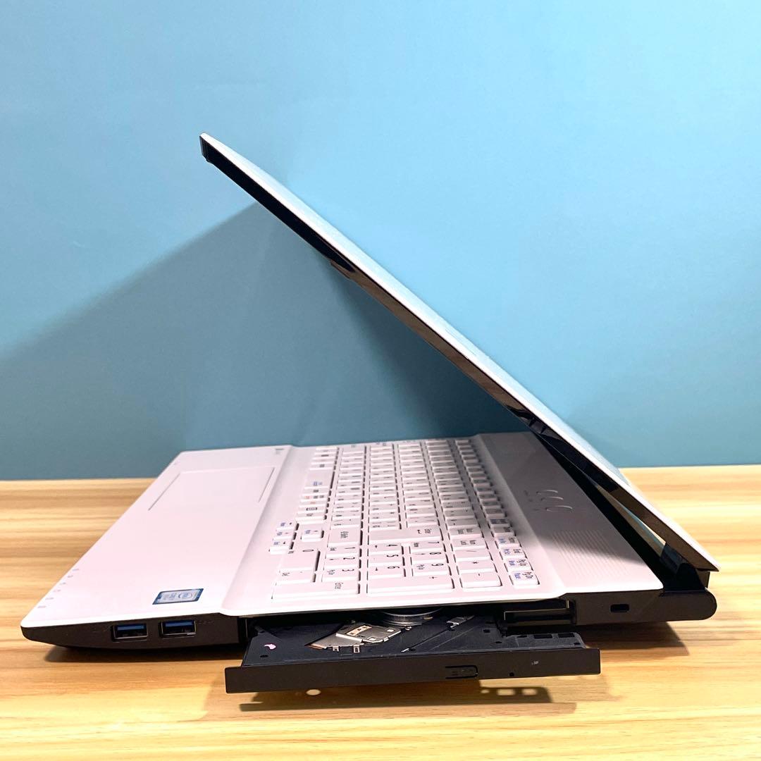 Windowsノート本体 NEC LAVIE/Corei7-7500U/8GB/SSD512GB