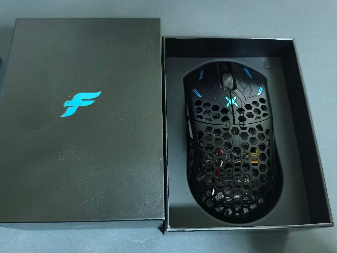 Finalmouse UltralightX Phantom Lサイズ