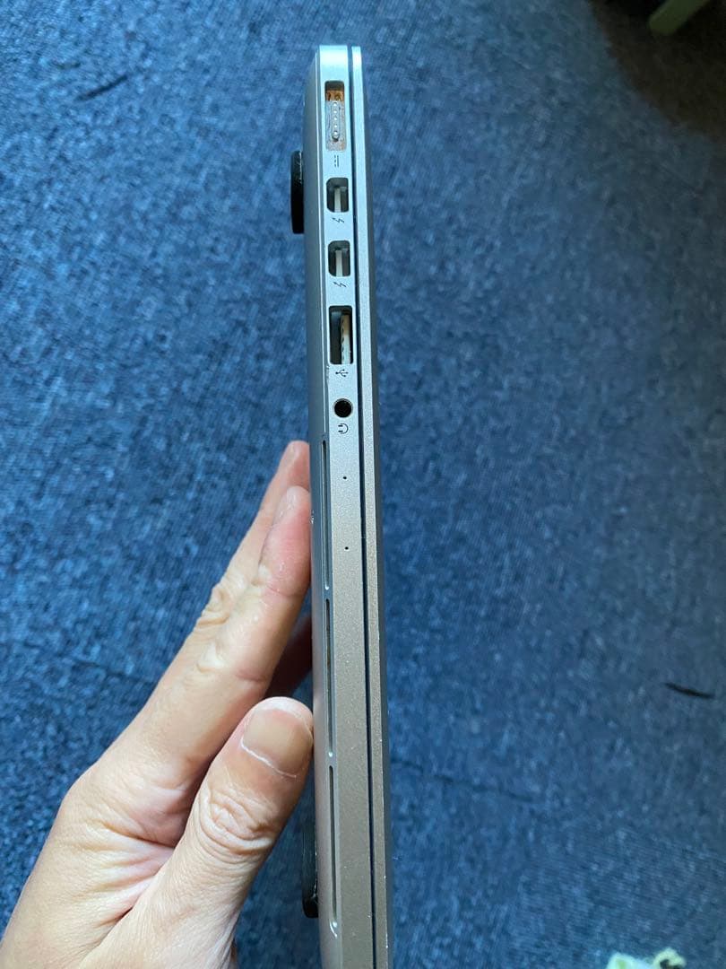 r*a様 MacBook Pro 2015 16G 256G 画面美品