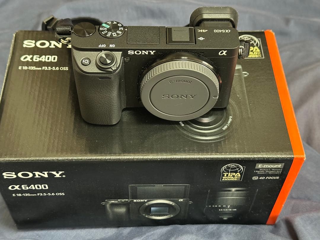 Sony α6400 ミラーレス一眼カメラ　本体のみ