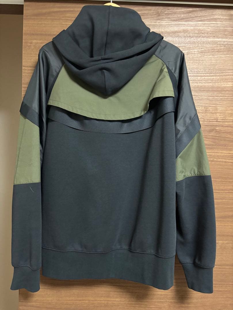 NIKE ✖️sacaiトレーナー ブラック/オリーブ Lサイズ