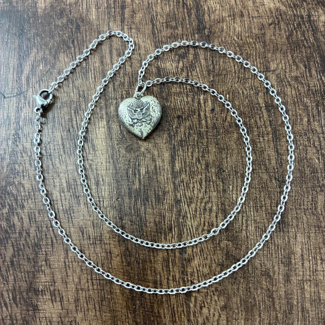 スウィートハートジュエリー陸軍 白頭鷲 イーグル シルバーヴィンテージネックレス