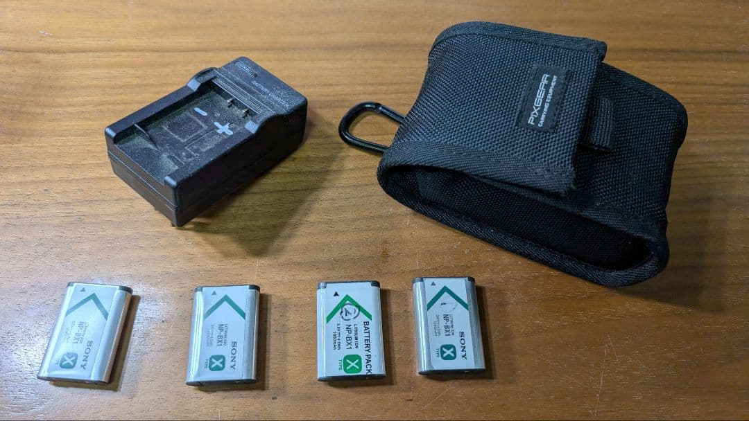 デジタルカメラ Sony Cybershot RX100IV(DSC-RX100M4)