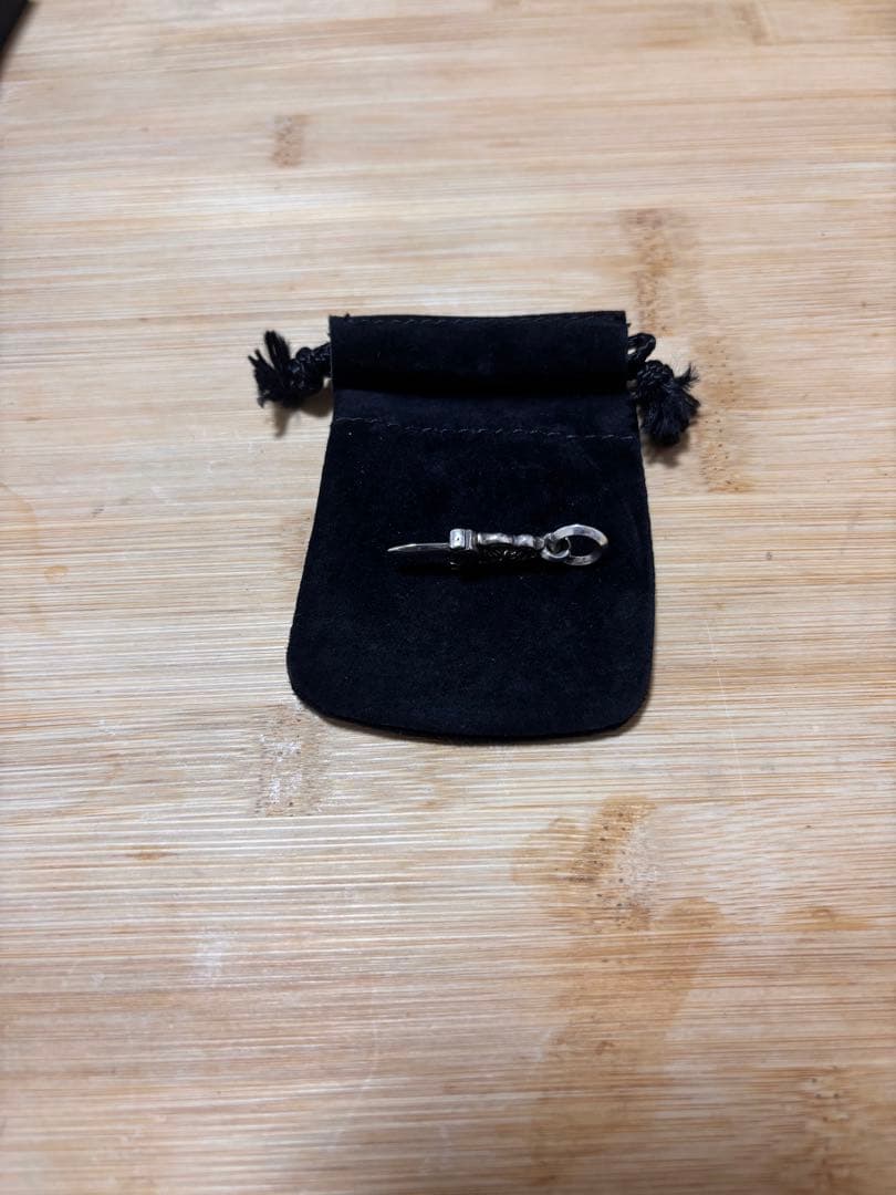 クロムハーツダガーチャーム