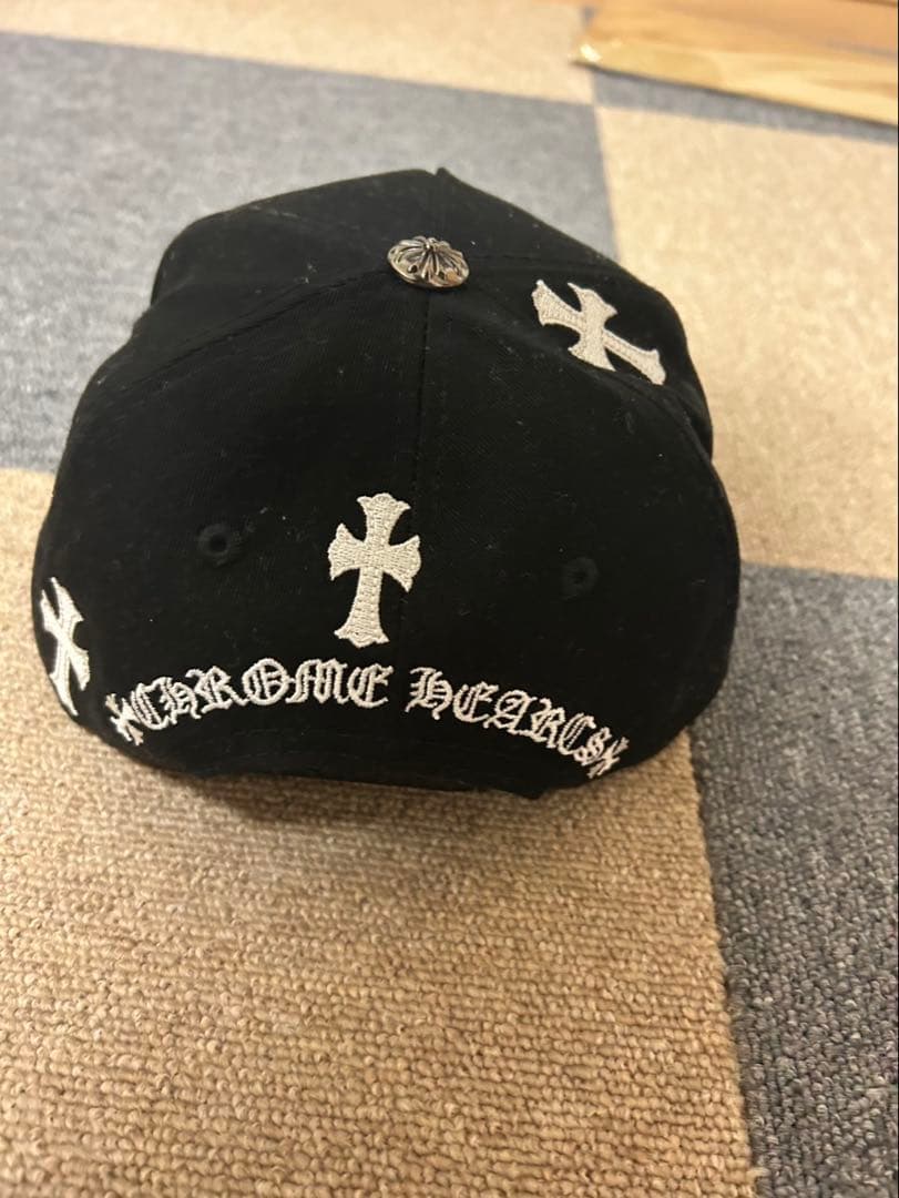 CHROME HEARTS クロス刺繍キャップ