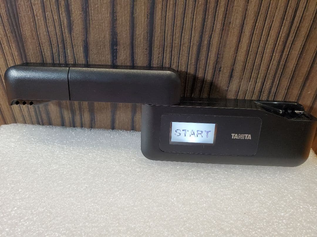 タニタ TANITA においチェッカー ES-100 NIOIをはかる