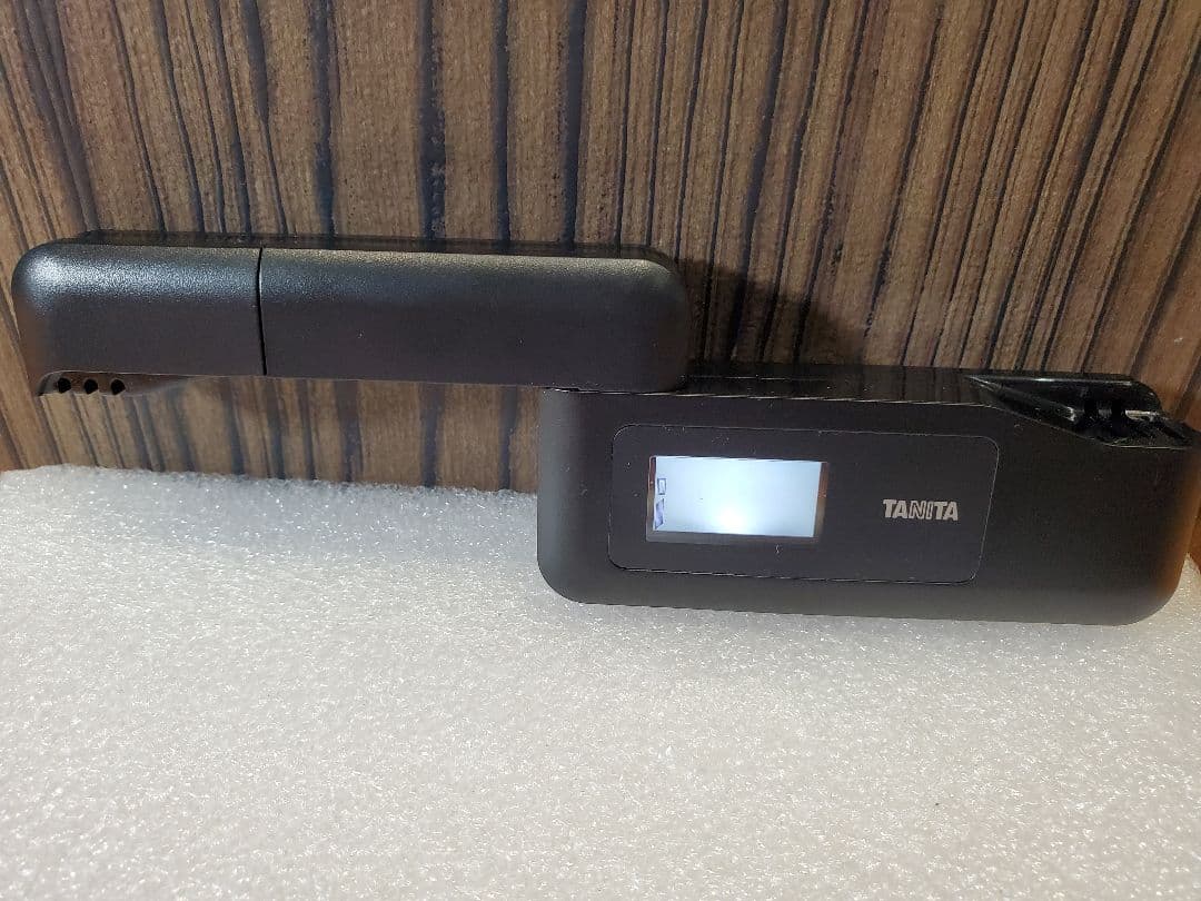 タニタ TANITA においチェッカー ES-100 NIOIをはかる
