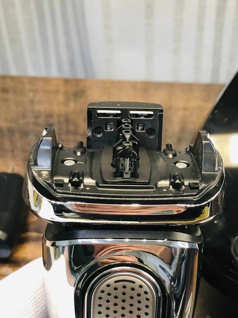 【美品】BRAUN S9 9095ccメンズ電気シェーバー ブラウンシェーバー