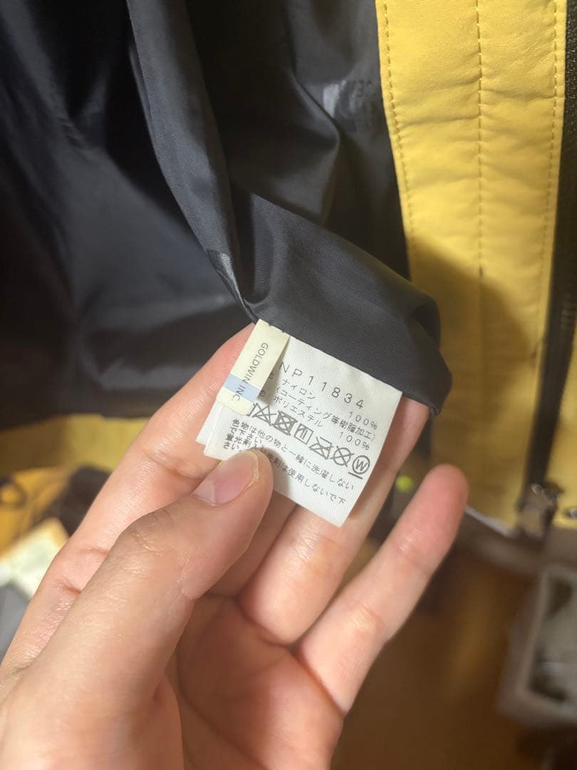 THE NORTH FACE マウンテンライトジャケット イエロー/ブラック