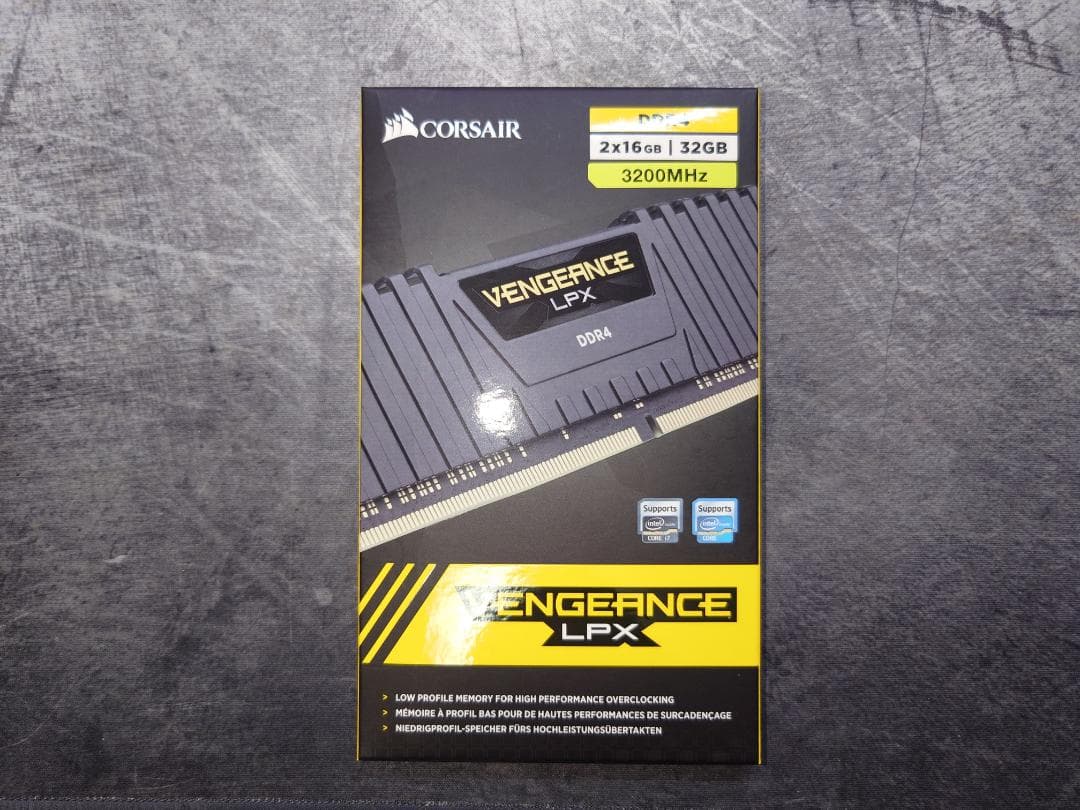 【中古】Corsair Vengeance LPX 32GB DDR4