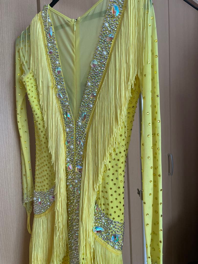 ラテンドレス　デモ用　美品