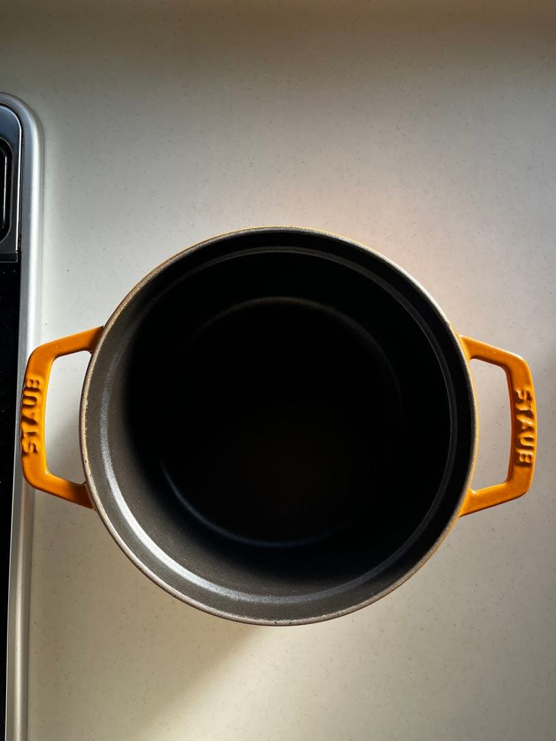 ストウブ　staubココットラウンド20cm マスタード