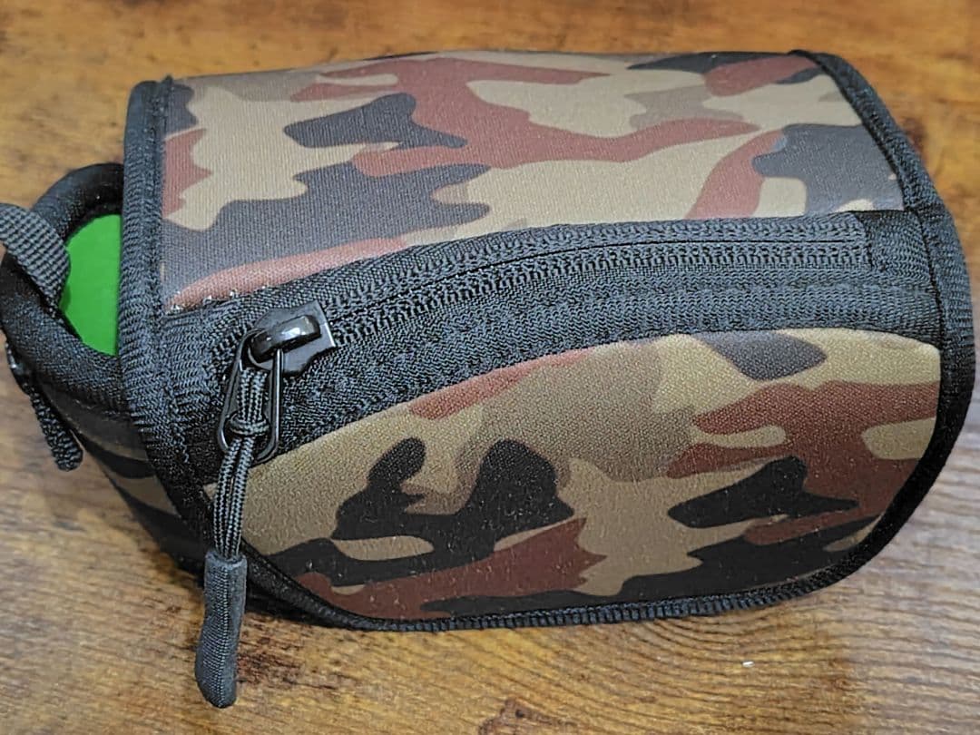 Nikon1 J1 標準ズームレンズキット 【純正バッテリー２個＆ソフトケース】