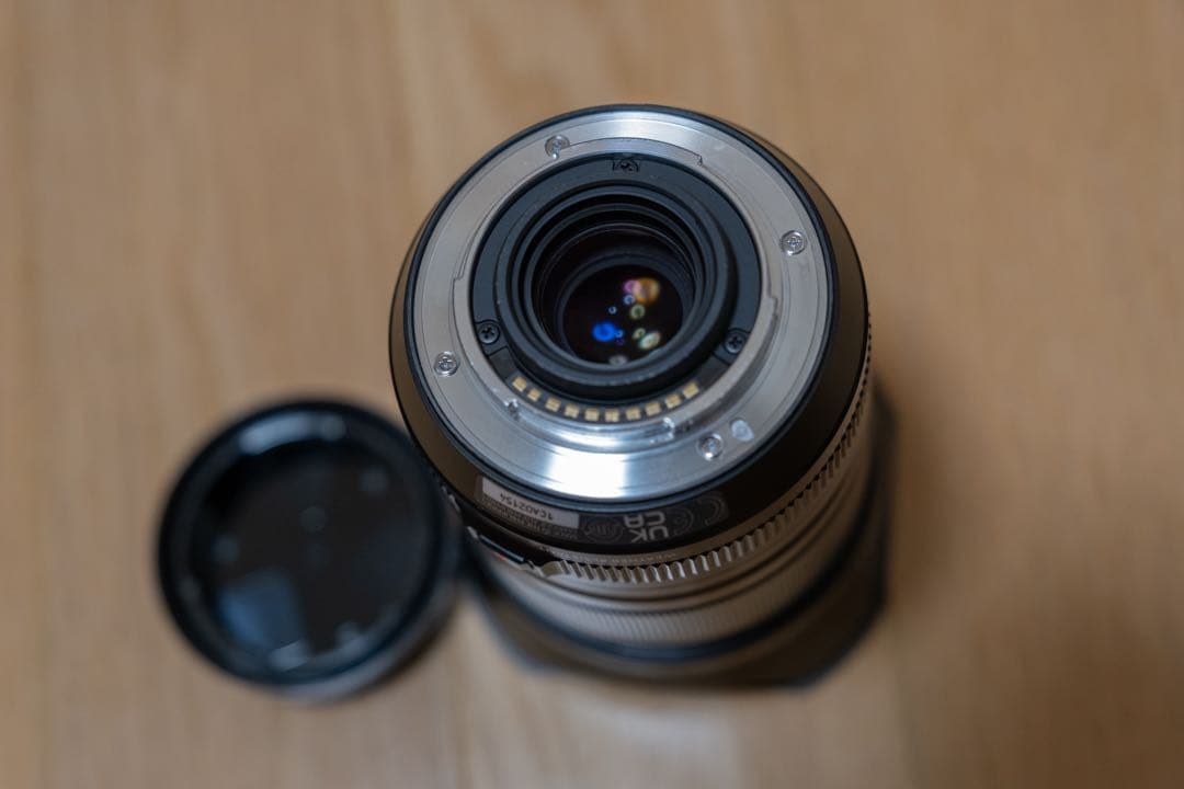 FUJIFILM XF33mm F1.4 単焦点レンズ　純正メタルフードつき
