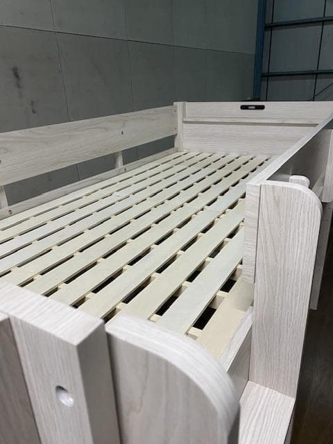 【全国送料無料】天板・棚付きロータイプロフトベッド BASE　WH アウトレット