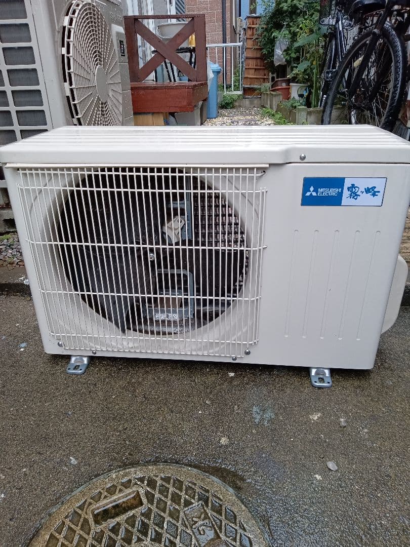 きょん‼️三菱霧ヶ峰エアコン室外機