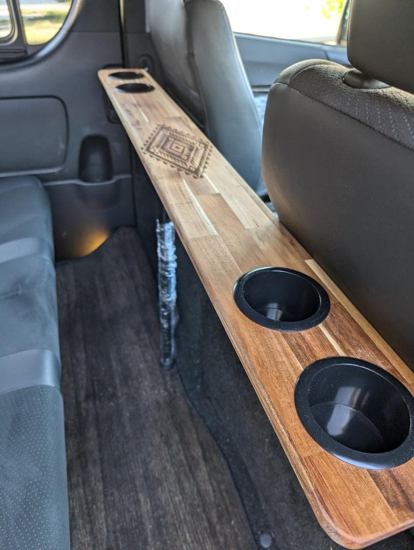 ハイエース　スリムセカンドシートテーブル　キャンプ　車中泊