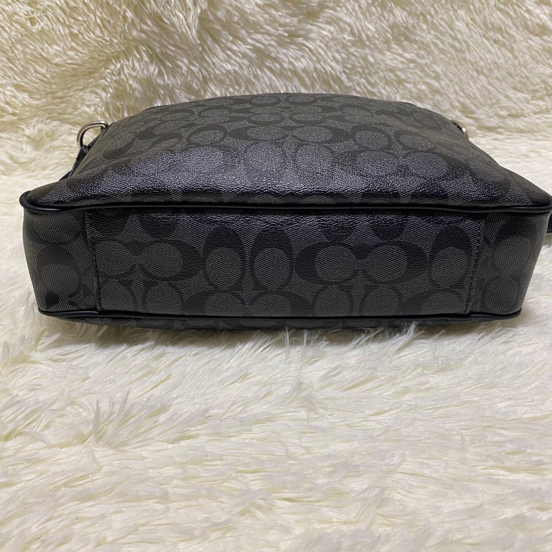 COACH ヘリテージ メッセンジャーバッグ シグネチャー　PVC ブラック