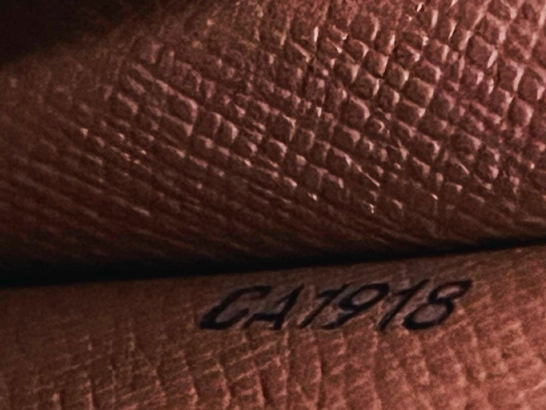 ルイヴィトン　レア　長財布