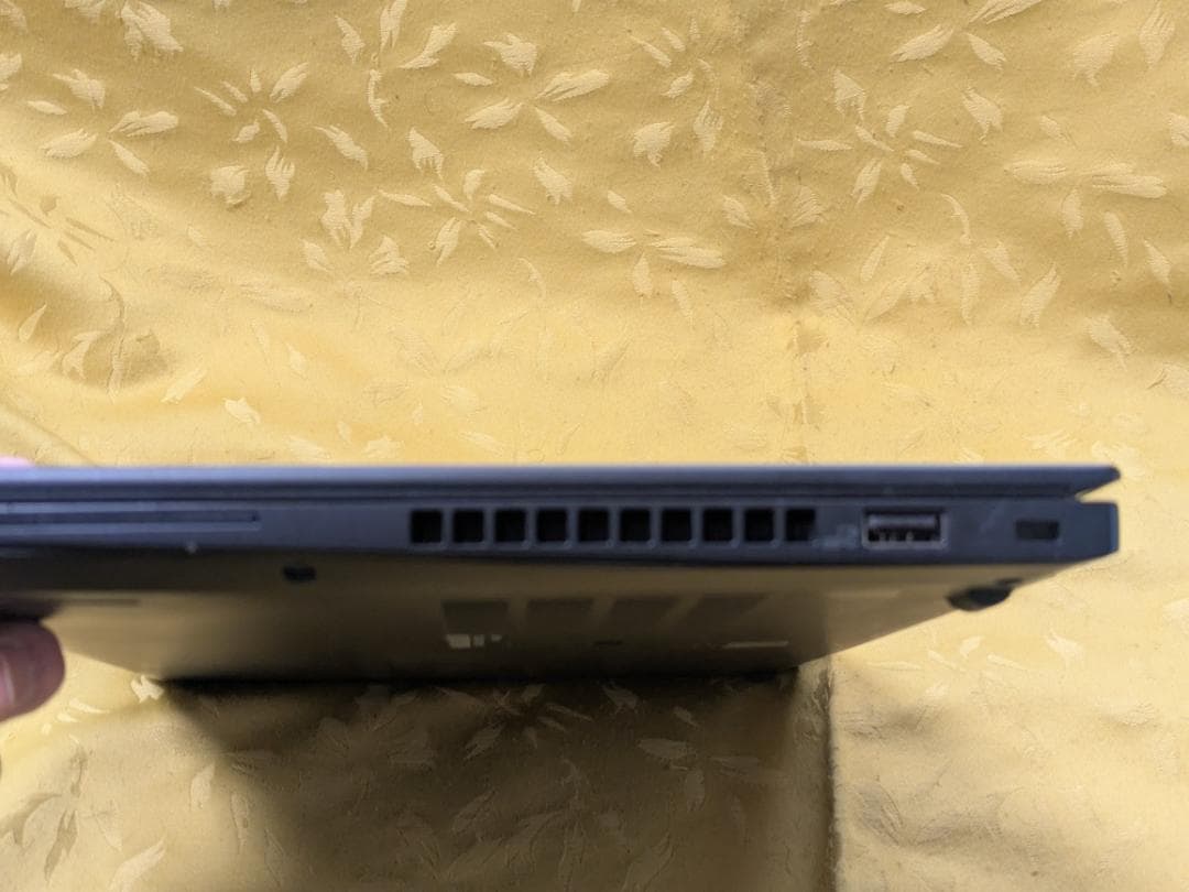 第8世代Core i5 ThinkPad 8GB／256GB 13.3FHD美品