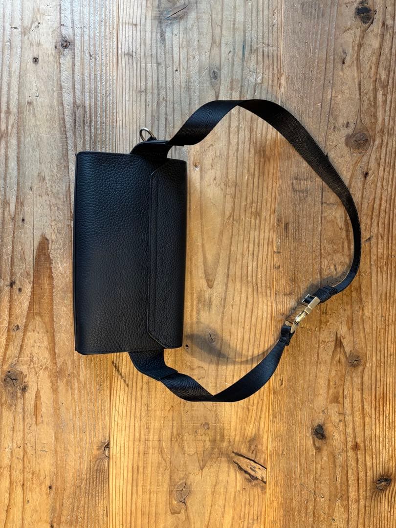 ヘイニ　マリボル　ボディバッグ　ウエストポーチ